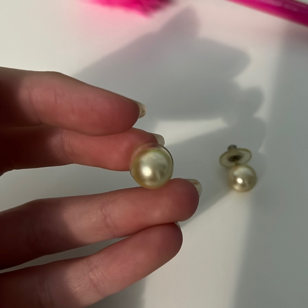 white pearl earings
